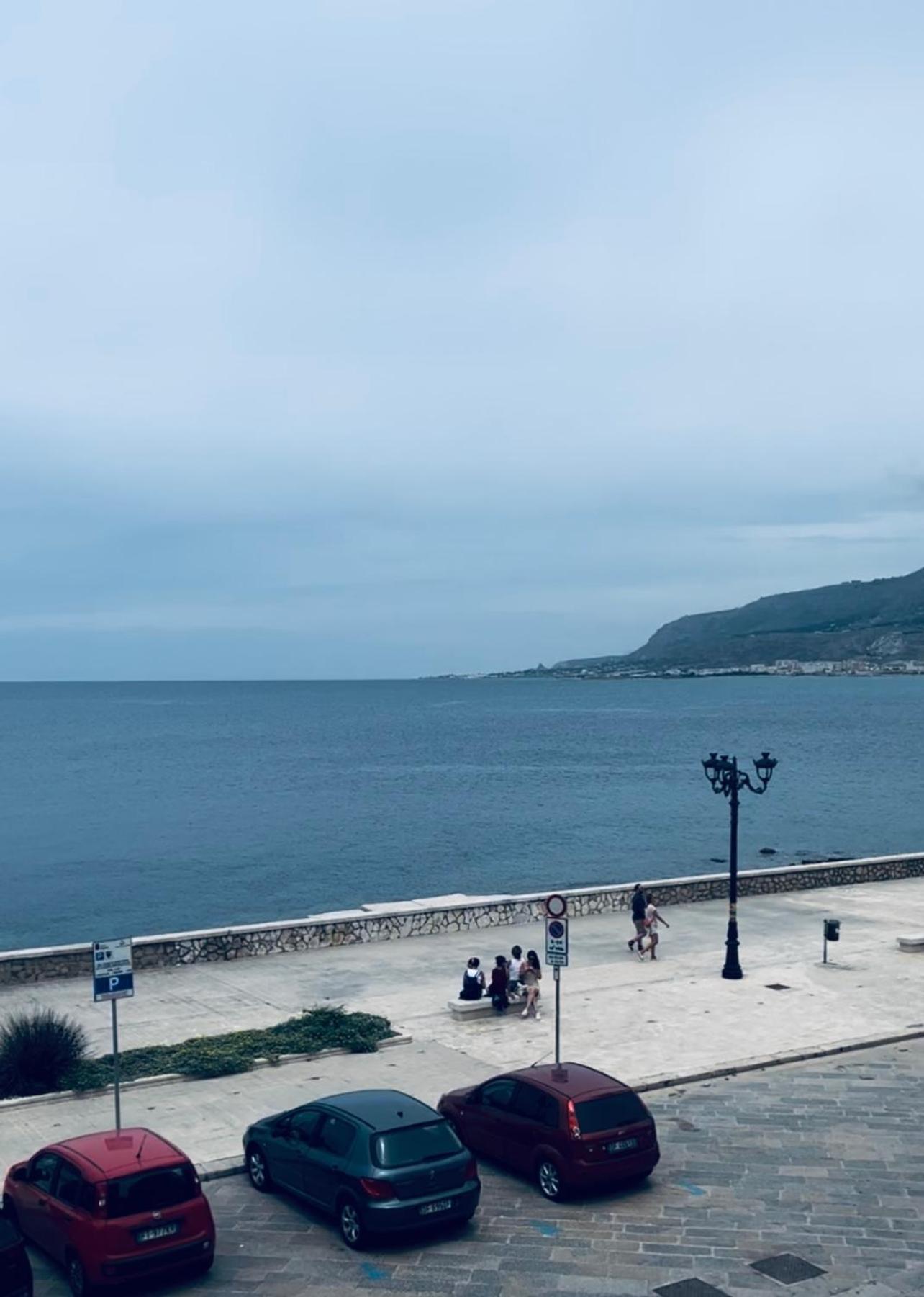 Attico Vista Mare Trapani Apartman Kültér fotó