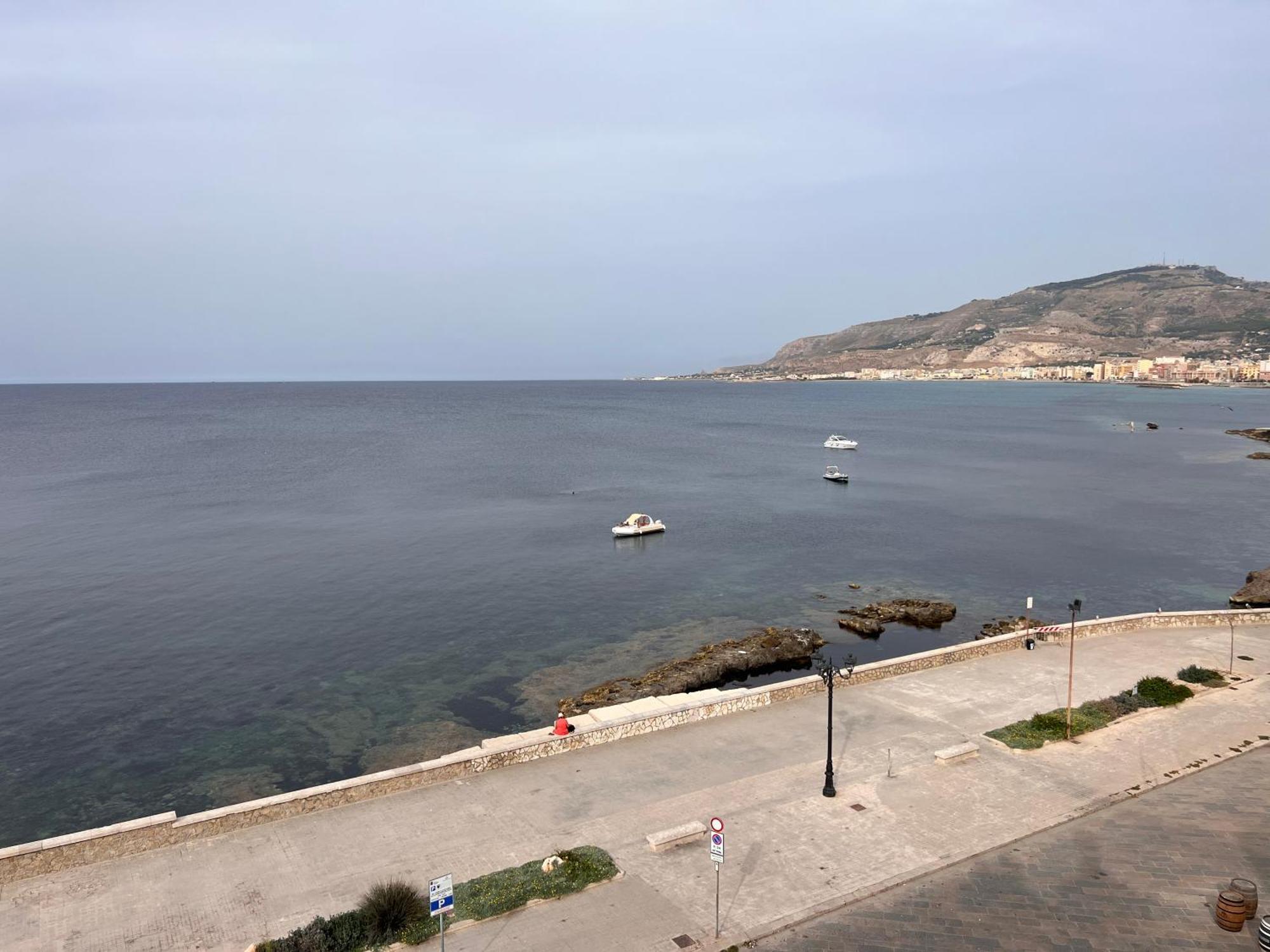 Attico Vista Mare Trapani Apartman Kültér fotó