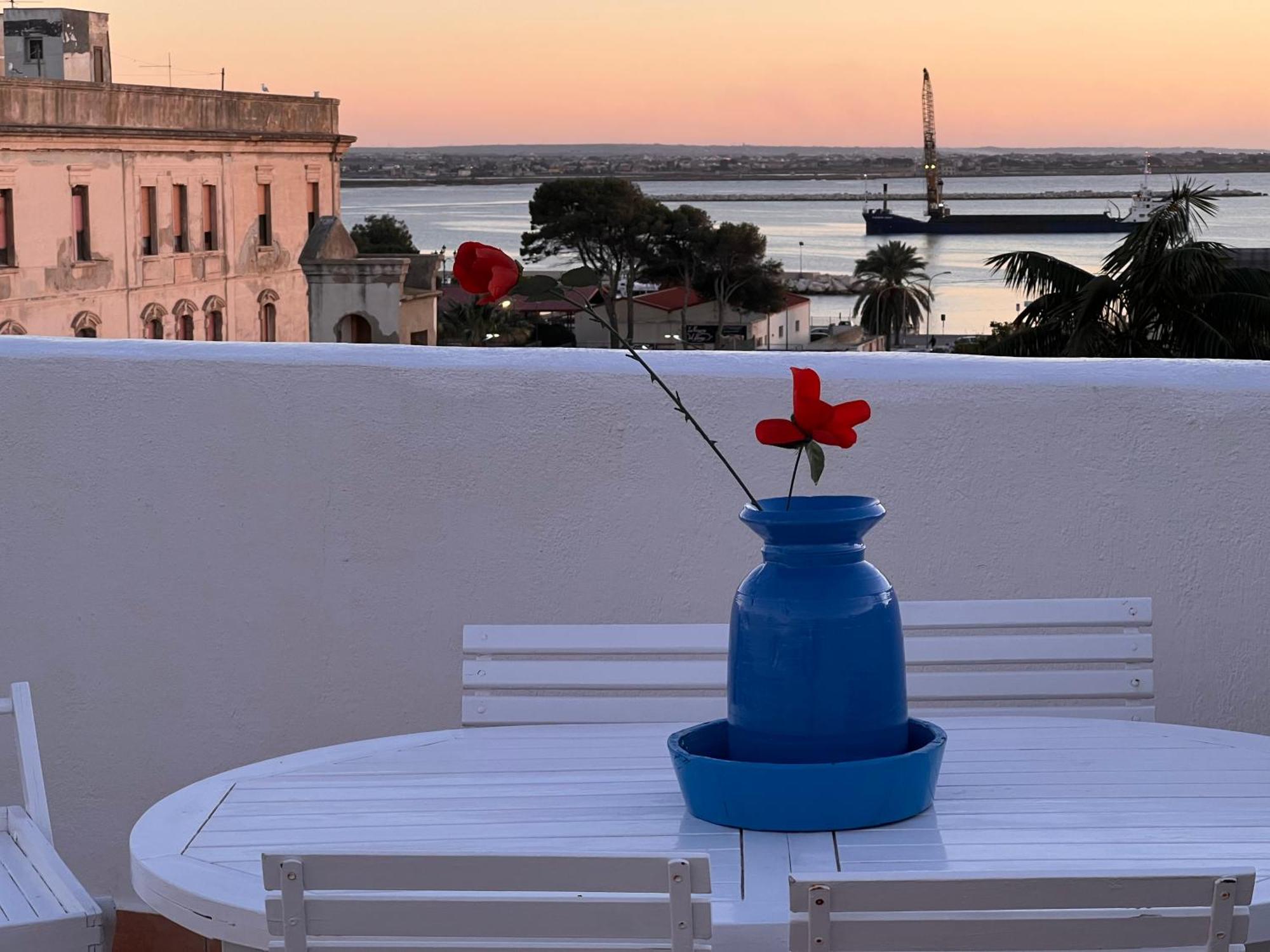 Attico Vista Mare Trapani Apartman Kültér fotó