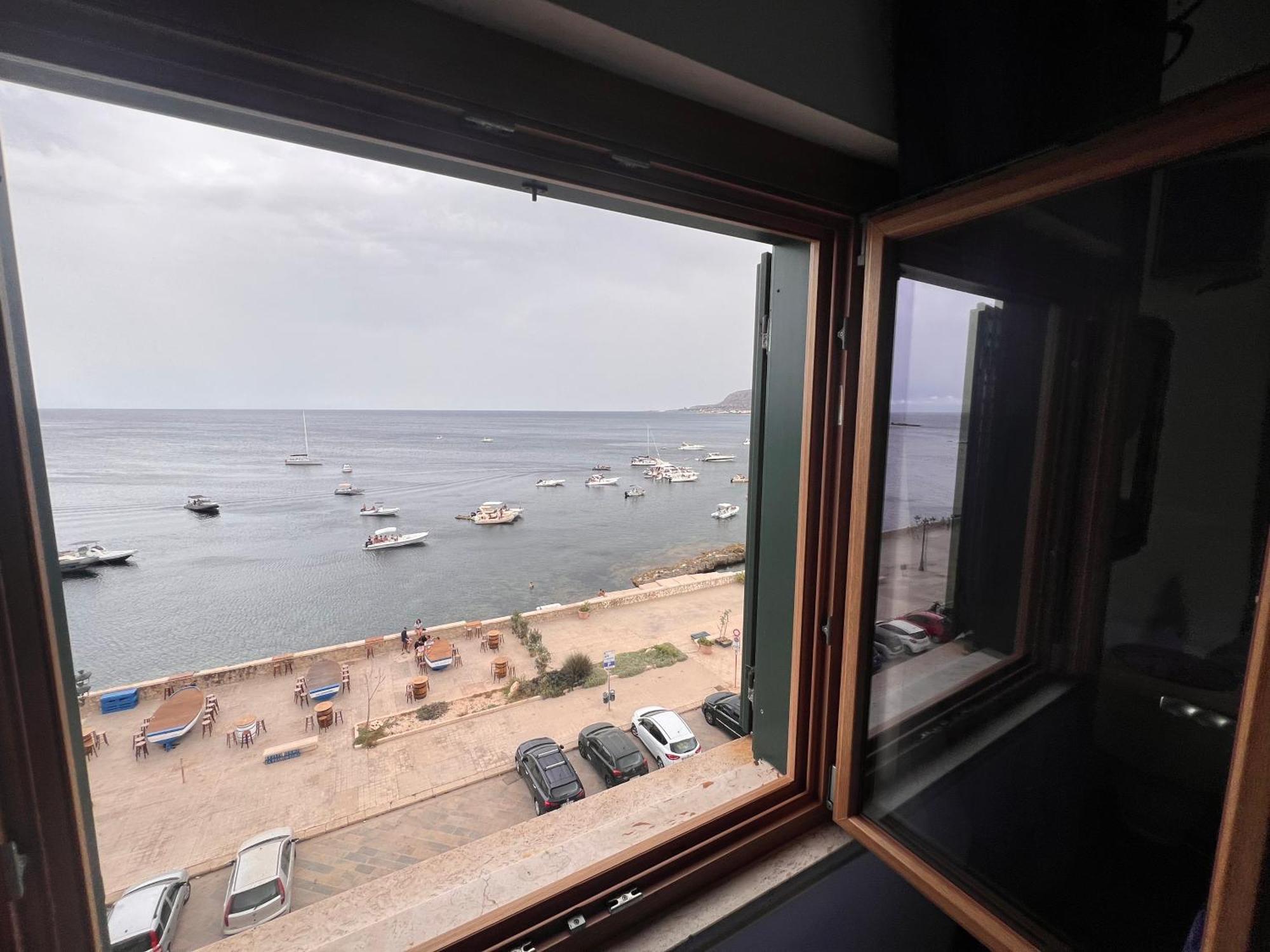 Attico Vista Mare Trapani Apartman Kültér fotó